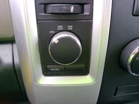 Used 2012 RAM 2500 Big Horn image 29