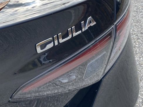 New 2025 Alfa Romeo Giulia Base image 16