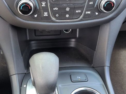Used 2024 Chevrolet Equinox LT AWD/4WD image 31