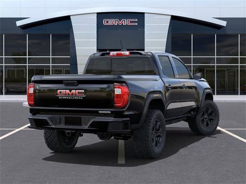 New 2025 GMC Canyon Elevation w/ Convenience Package image 4