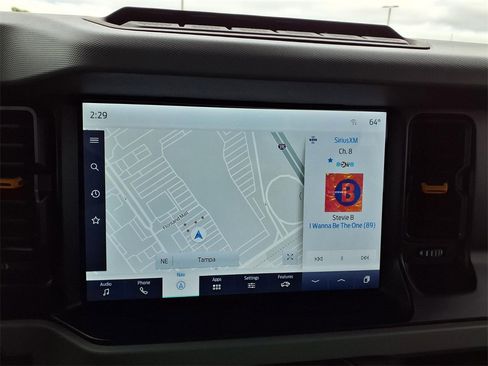 Used 2023 Ford Bronco Badlands image 29