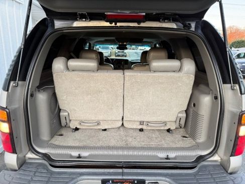 Used 2005 Chevrolet Tahoe Z71 w/ Preferred Equipment Group image 5