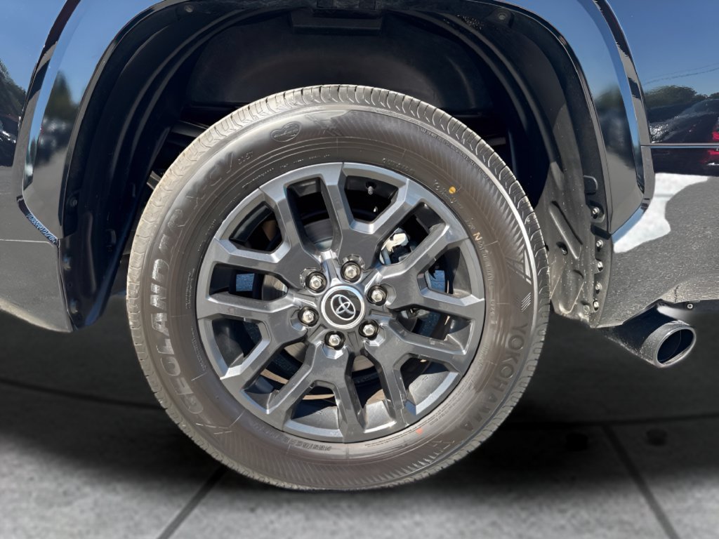 Used 2023 Toyota Tundra Platinum w/ Advanced Package RWD image 30
