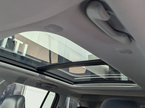 Used 2024 Jeep Grand Cherokee Limited image 69