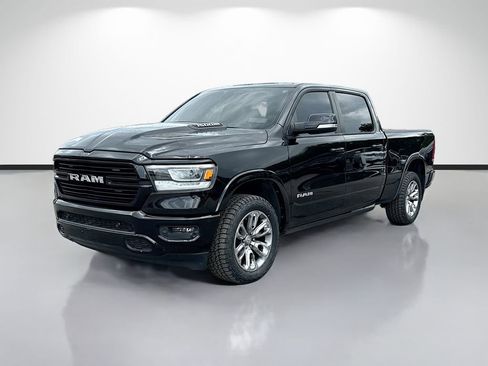 Used 2019 RAM 1500 Laramie AWD/4WD image 7