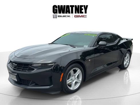 Used 2024 Chevrolet Camaro LT RWD image 7