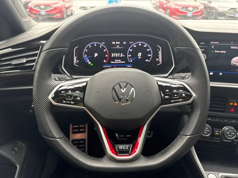 Used 2024 Volkswagen Jetta GLI Autobahn FWD image 17