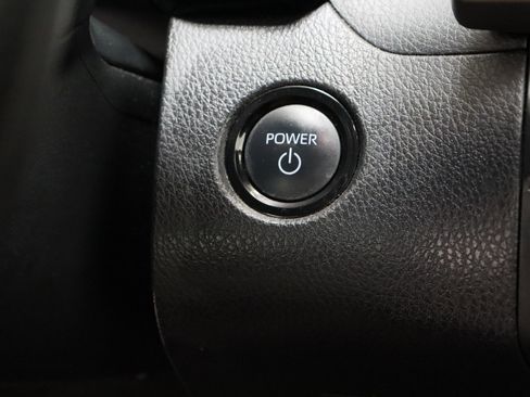 Used 2025 Toyota Camry LE FWD image 18