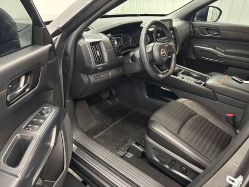 Used 2024 Nissan Pathfinder Rock Creek AWD/4WD image 15