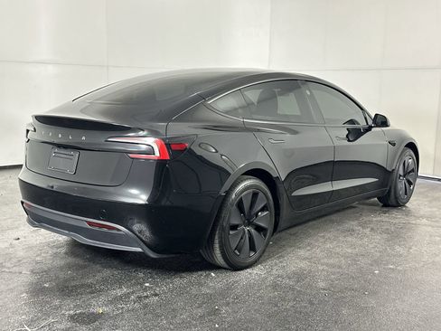 Used 2025 Tesla Model 3 Long Range RWD image 11