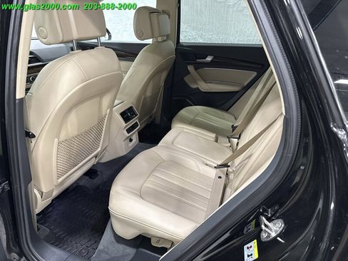 Used 2018 Audi Q5 2.0T Premium Plus w/ Premium Plus Package image 9