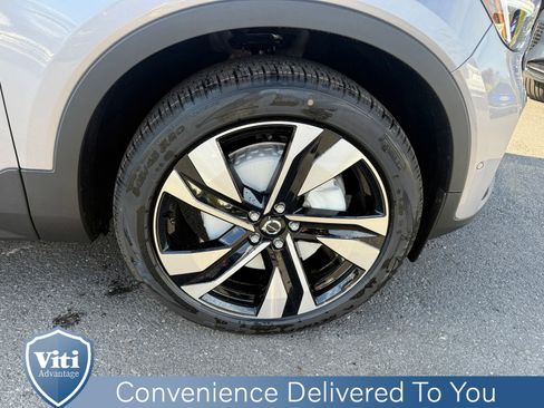 New 2026 Volvo XC40 B5 Ultra w/ Climate Package image 10
