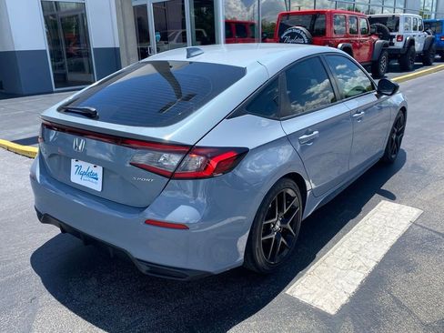 Used 2022 Honda Civic Sport image 9