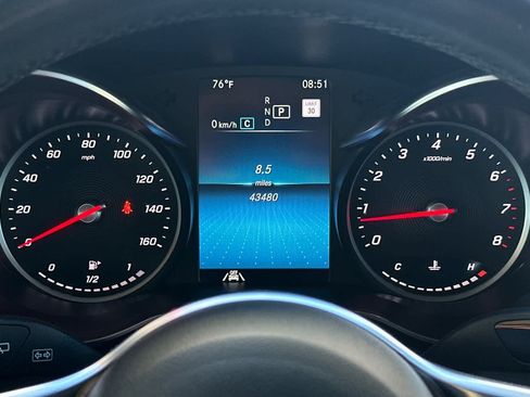 Used 2022 Mercedes-Benz GLC 300 4MATIC image 29