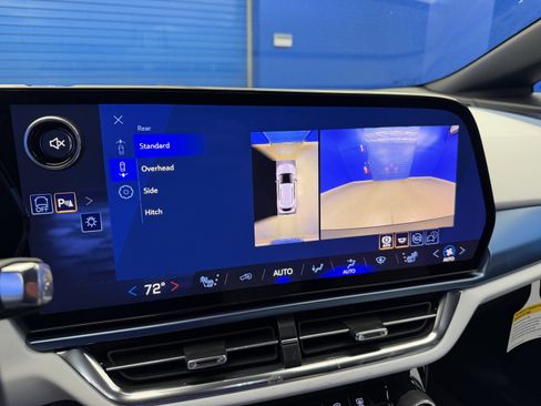 New 2026 Chevrolet Equinox EV LT FWD image 19