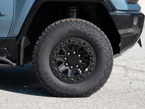 New 2024 GMC Hummer EV 3X w/ Omega Edition image 84