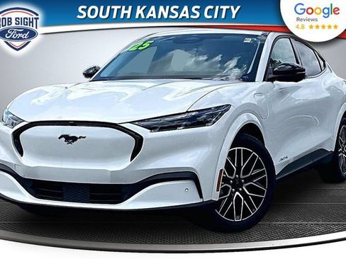Used 2025 Ford Mustang Mach-E Premium AWD/4WD image 1