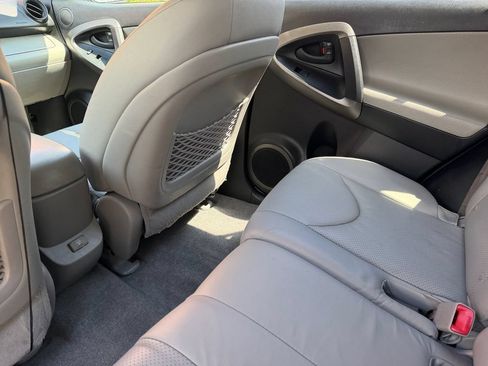 Used 2009 Toyota RAV4 Limited AWD/4WD image 17