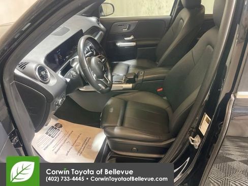 Used 2023 Mercedes-Benz GLB 250 4MATIC image 9