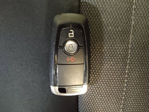 Used 2019 Ford Edge SE w/ SE Fleet Driver's Package image 32