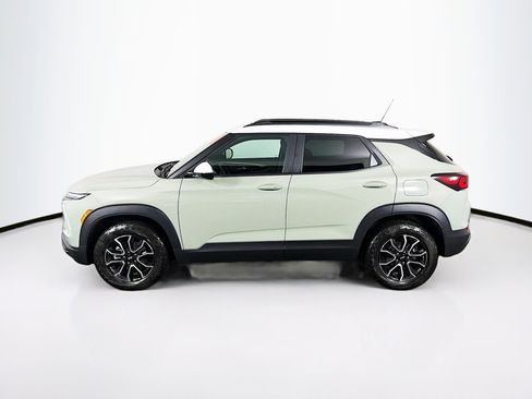 Used 2025 Chevrolet TrailBlazer ACTIV w/ Convenience Package image 5