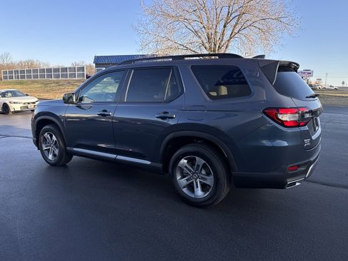 New 2026 Honda Pilot EX-L image 3