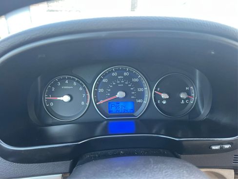 Used 2011 Hyundai Santa Fe Limited image 19