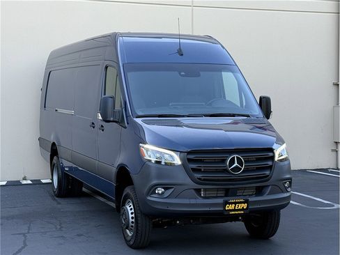 Used 2024 Mercedes-Benz Sprinter 3500 image 27