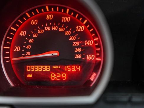 Used 2006 BMW Z4 3.0i RWD image 6