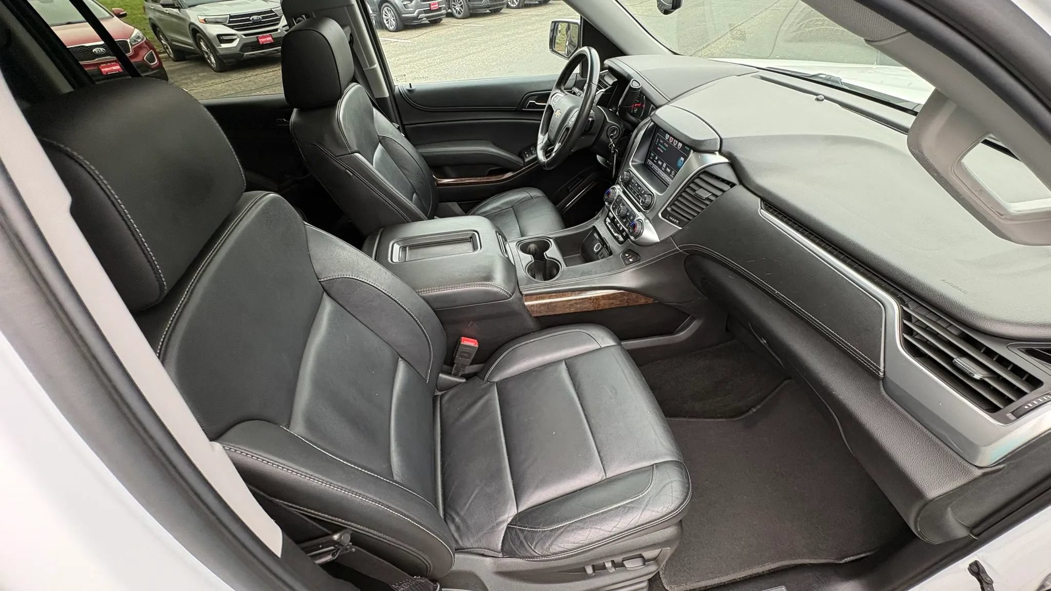 Used 2018 Chevrolet Suburban LT AWD/4WD image 42