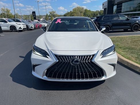 New 2025 Lexus ES 350 Ultra Luxury image 8