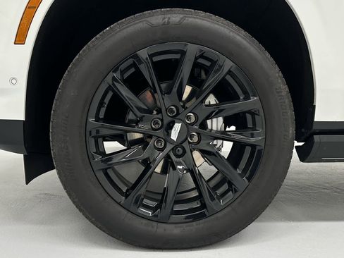 Used 2025 Cadillac Escalade Sport w/ LPO, ONYX Package image 9