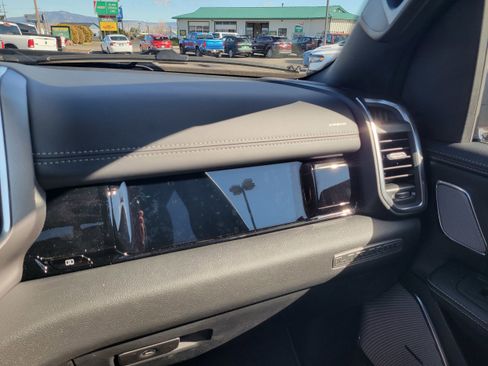 New 2026 RAM 1500 Laramie AWD/4WD image 27