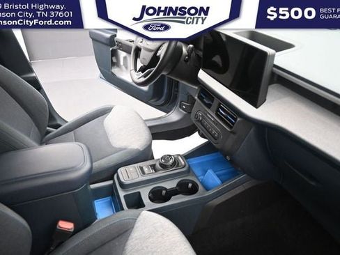 Used 2025 Ford Maverick XLT w/ Equipment Group 301A AWD/4WD image 16
