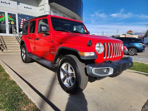 Used 2020 Jeep Wrangler Unlimited Sahara image 3