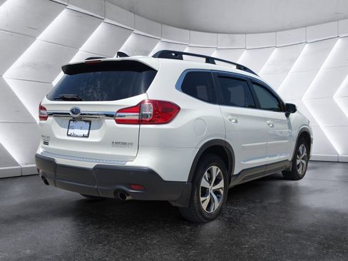 Used 2021 Subaru Ascent Premium w/ Convenience Package AWD/4WD image 3