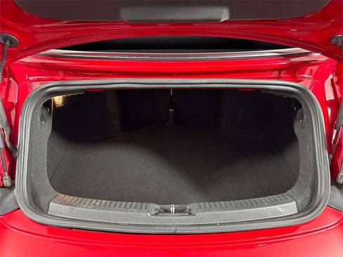 Used 2018 Volkswagen Beetle 2.0T S image 12