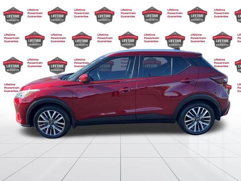Certified 2024 Nissan Kicks SV image 8