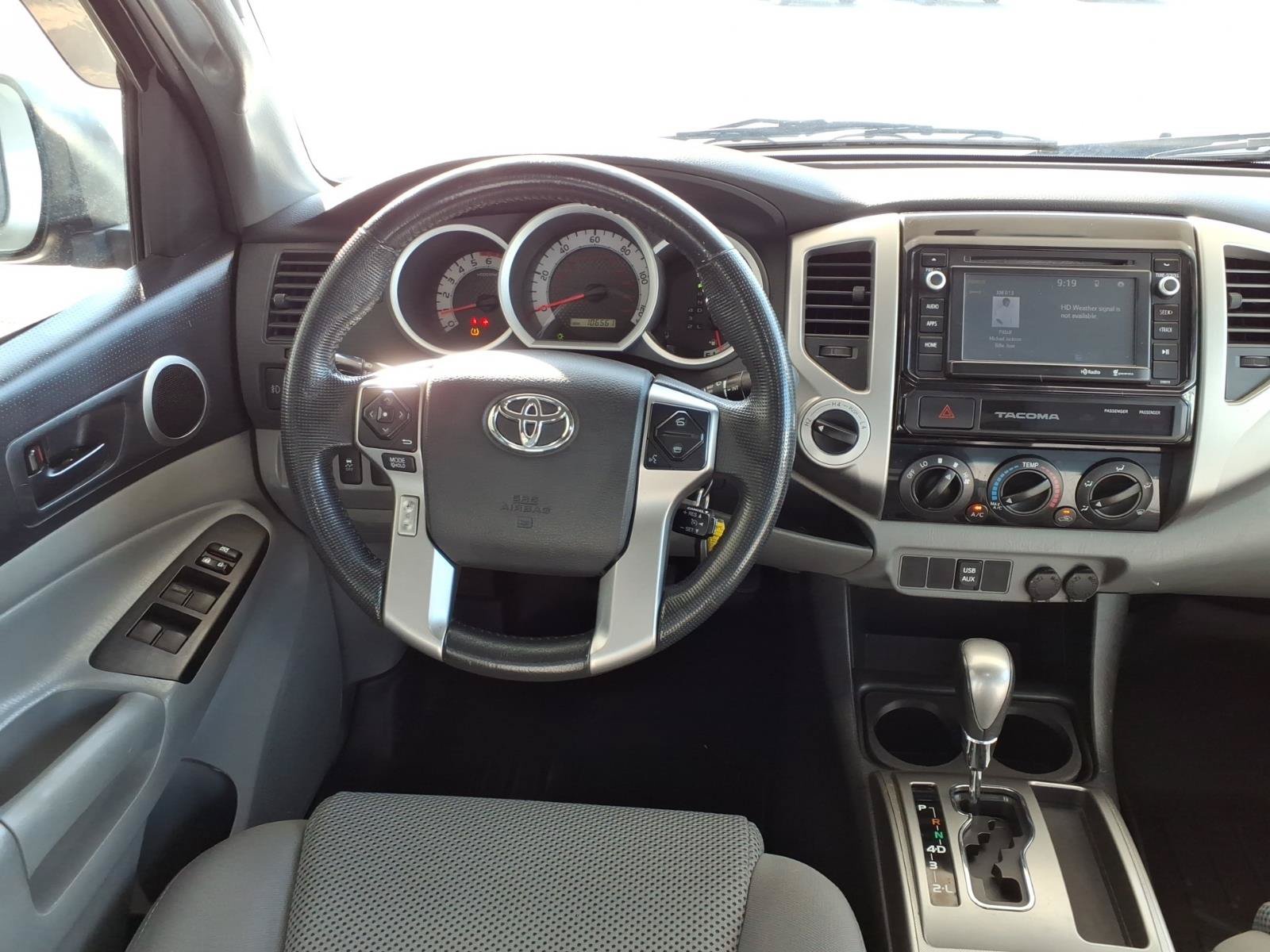 Used 2015 Toyota Tacoma 4x4 Double Cab w/ TRD Sport Package image 18