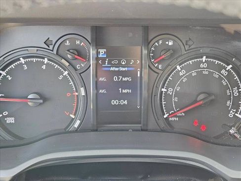 Used 2022 Toyota 4Runner SR5 Premium AWD/4WD image 11