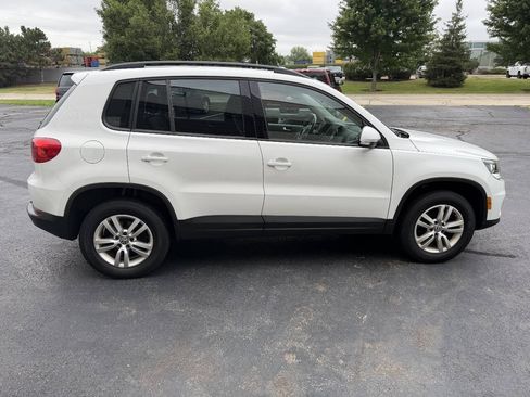Used 2017 Volkswagen Tiguan S FWD image 8