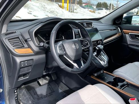 Used 2020 Honda CR-V Touring image 18