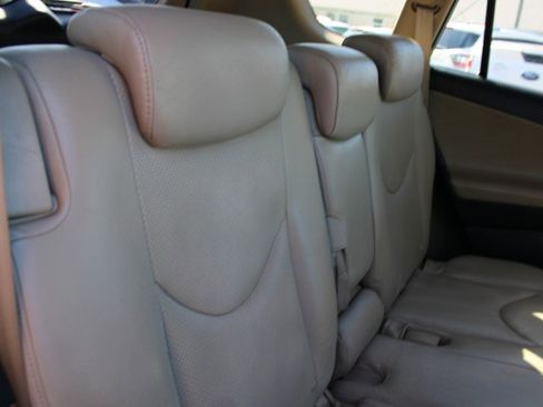 Used 2011 Toyota RAV4 Limited image 26