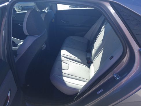 New 2026 Hyundai Elantra Limited image 12