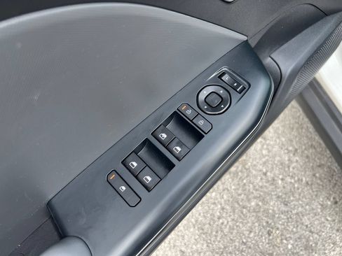 Certified 2025 Kia K4 FWD image 11