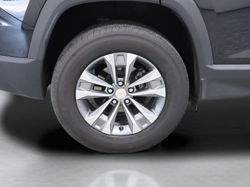 Used 2025 Chevrolet Equinox LT FWD image 32