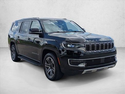 Used 2024 Jeep Wagoneer L Series II RWD image 3