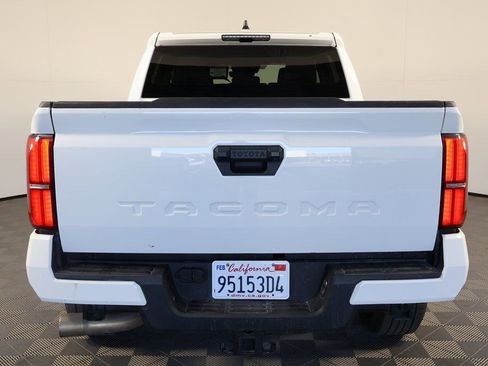Used 2024 Toyota Tacoma TRD Sport image 5
