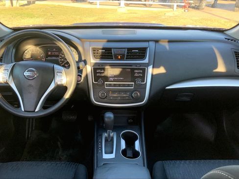 Used 2017 Nissan Altima 2.5 S w/ Power Driver Seat Package FWD image 15