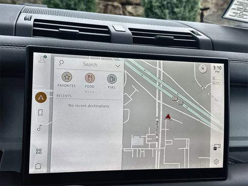 Used 2025 Land Rover Defender 110 S image 24